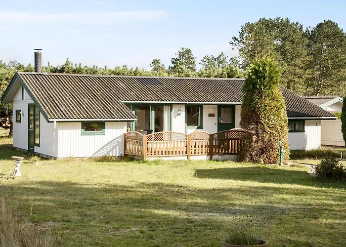 3 Bedroom Stunning In Vakantiehuis Rødby